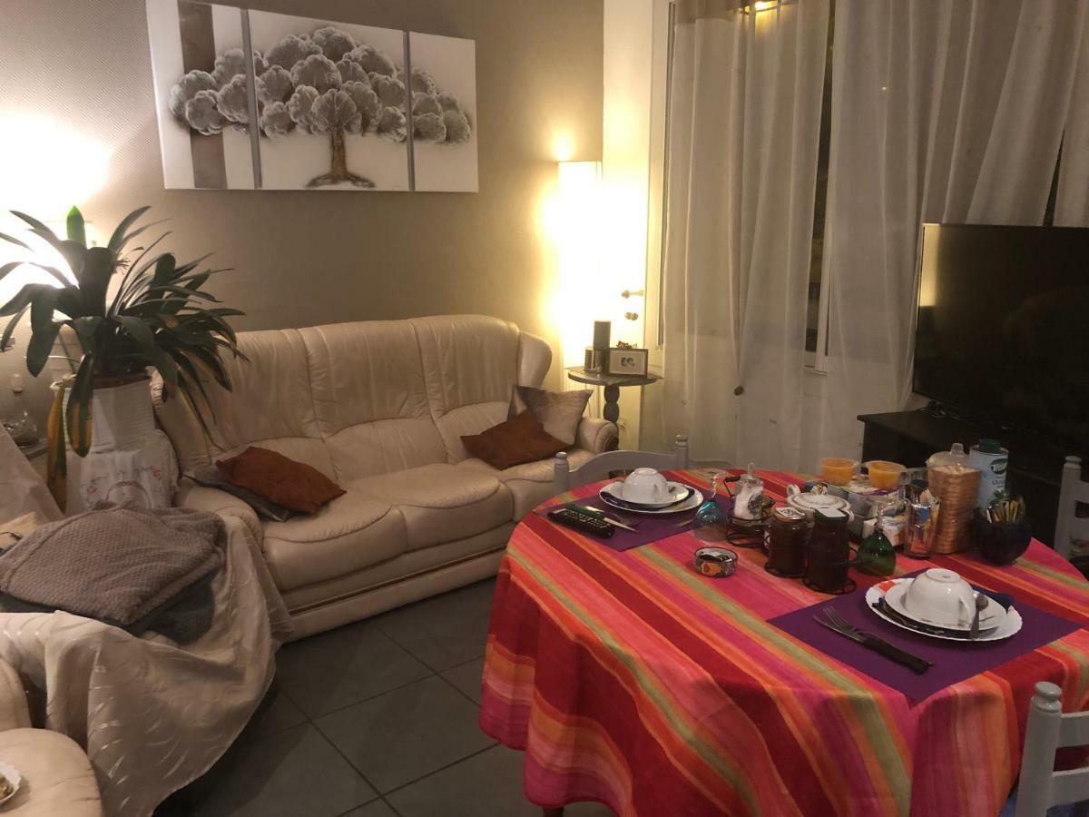 Chambre Chez L'Habitant Orthez Exteriér fotografie